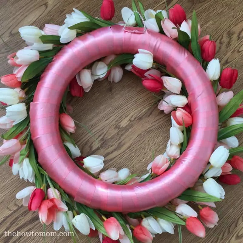Beautiful Tulip Wreath DIY - with satin ribbon