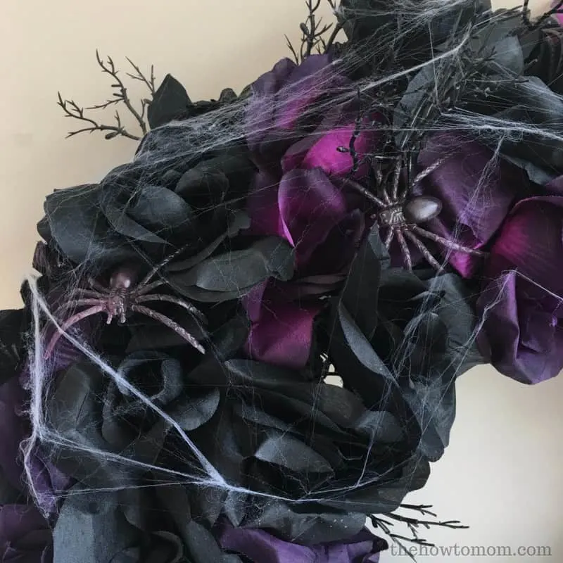 Creepy Black Rose Halloween Wreath DIY