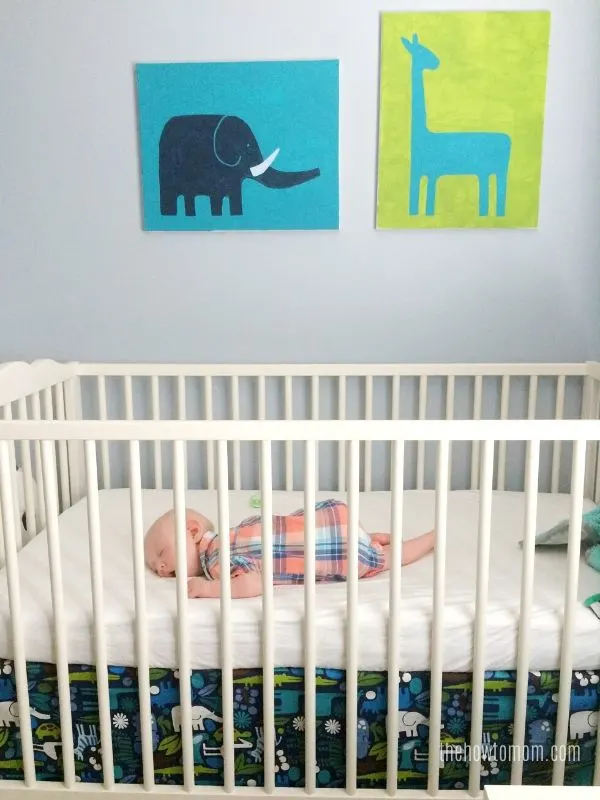 baby crib with matching art