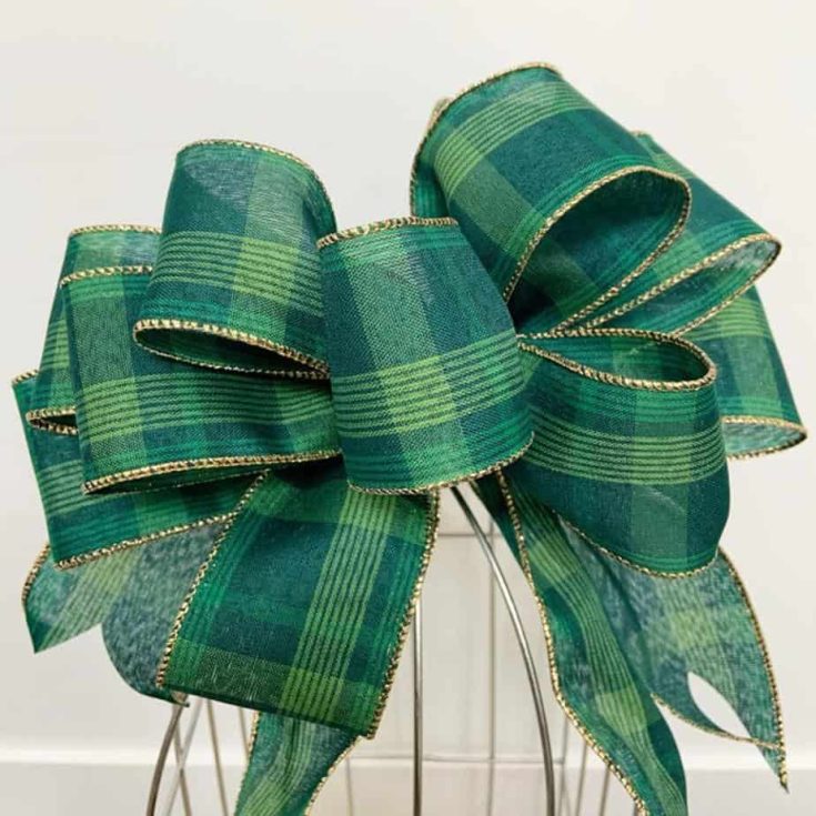 Image for Green Plaid Wreath Bow
