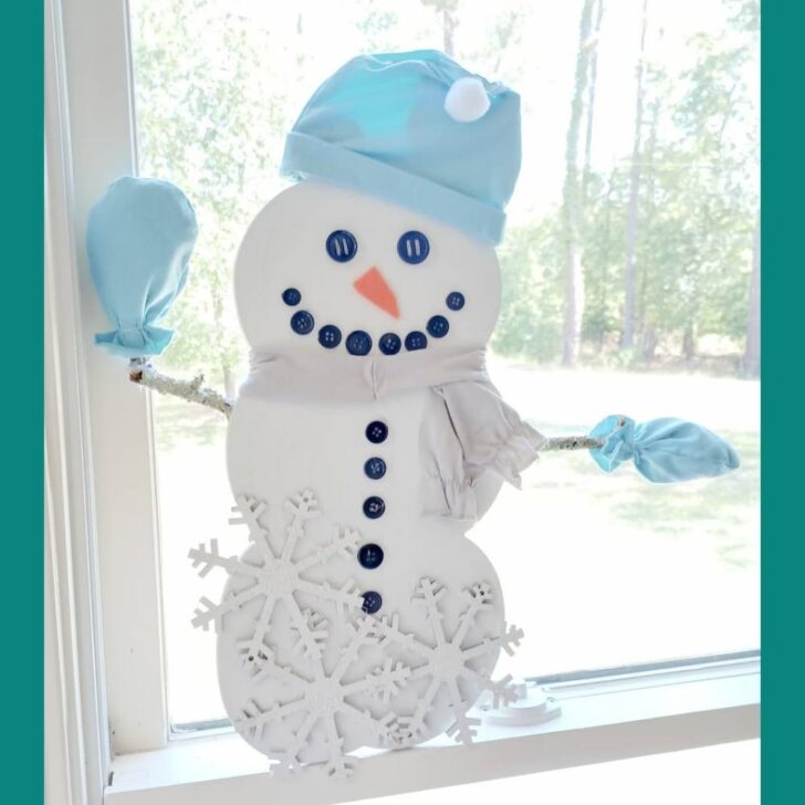 DIY Christmas craft - Recycled Snowman Project.