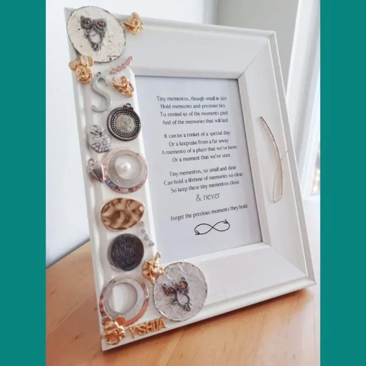 How to make a momento frame using jewerly or other items.